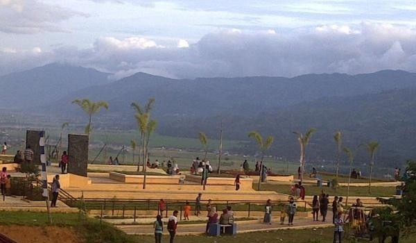 Ruangan Terbuka Hijau (RTH) yang terdapat di komplek perkantoran Pemkab Kerinci di Bukit Tengah 